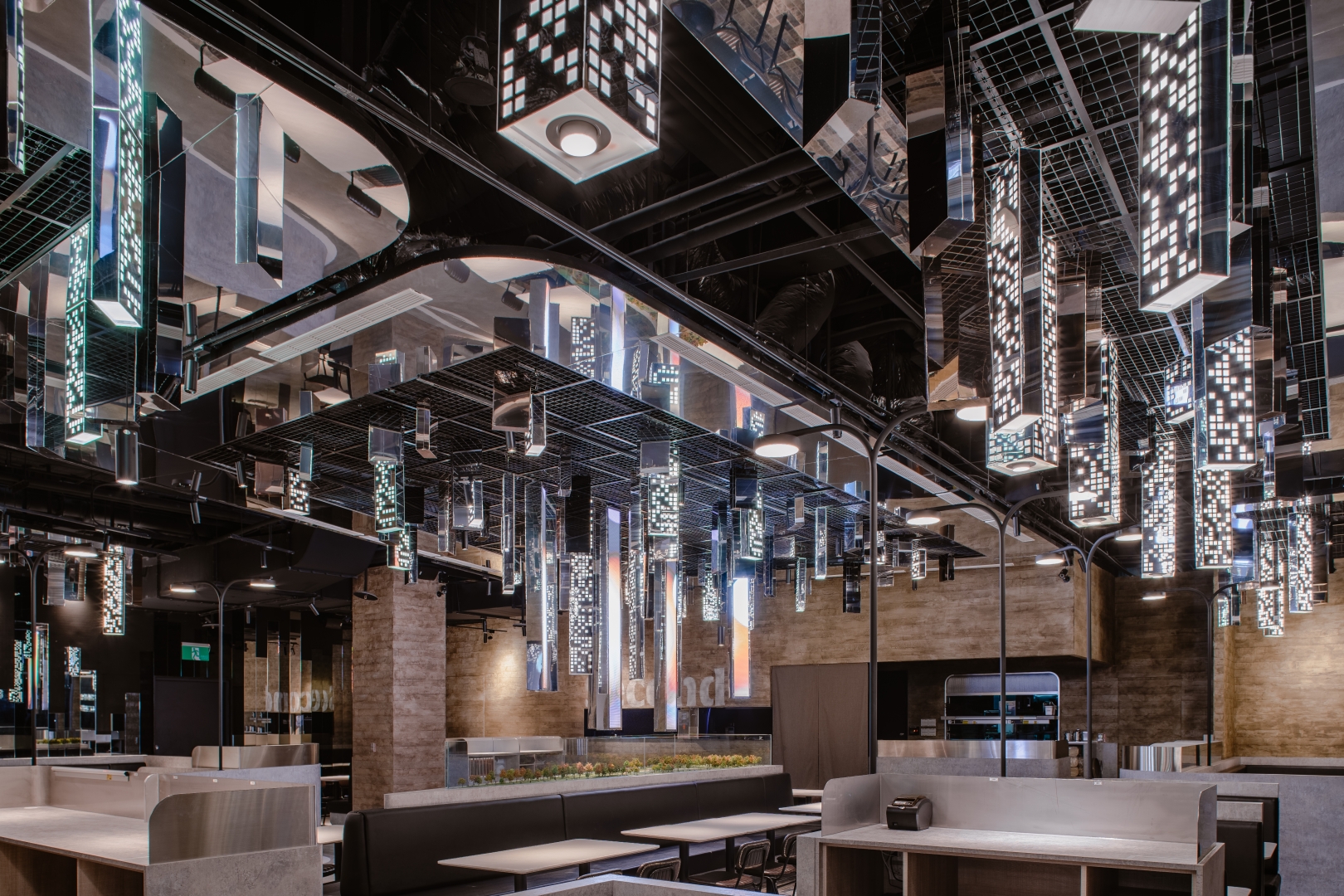 顛倒城市的奇幻體驗 Second Floor 貳樓